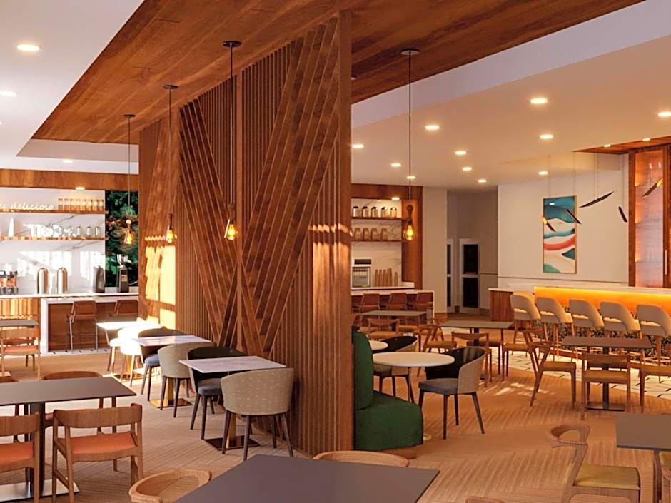 DoubleTree by Hilton Houston Westchase