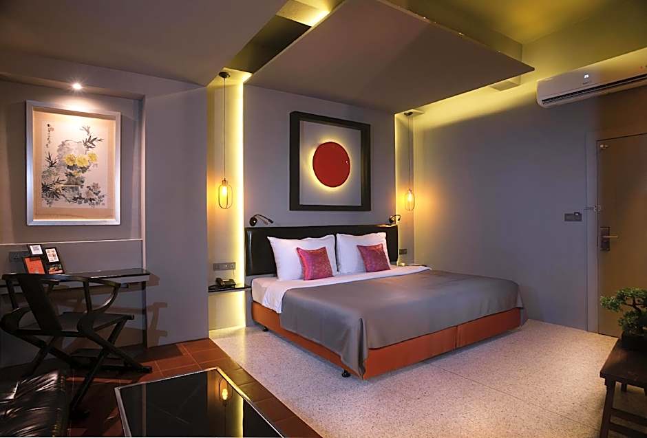 Sino House Phuket Hotel - SHA Plus