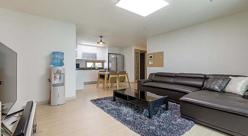 JS Residence Hotel Okpo