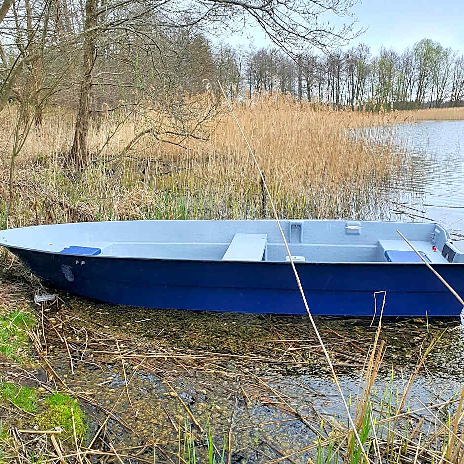 Domek nad jeziorem Rumian