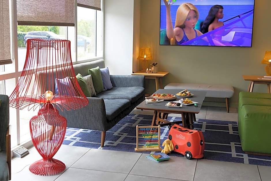 Holiday Inn Salisbury-Stonehenge By IHG