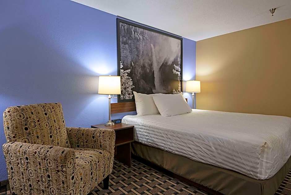 Super 8 by Wyndham Kamloops BC