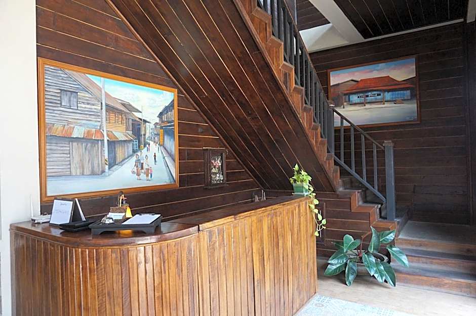Wong Sai Siri Srichiangkhan Hotel
