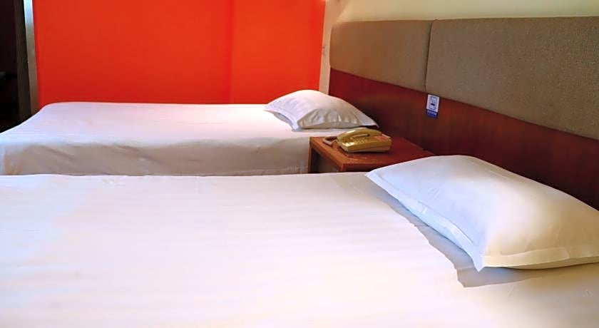 4th Zhongshan Road Garden Inn