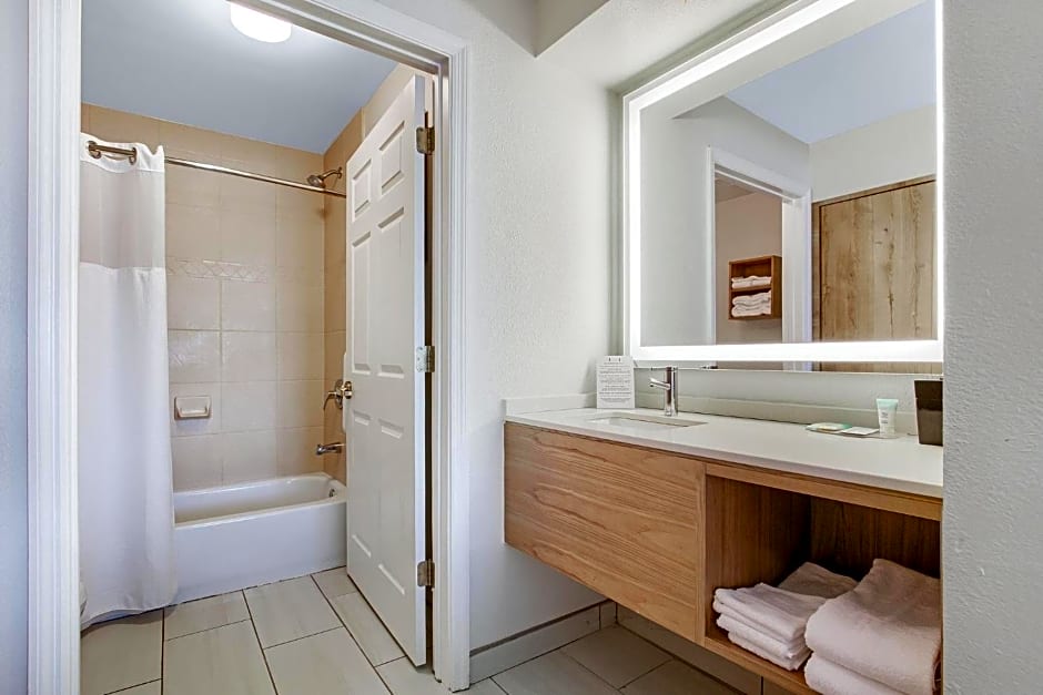 Staybridge Suites Gulf Shores, an IHG Hotel