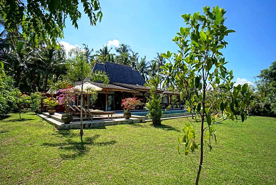 Villa Taman Kanti - 2 Bedroom private villa with swimming pool