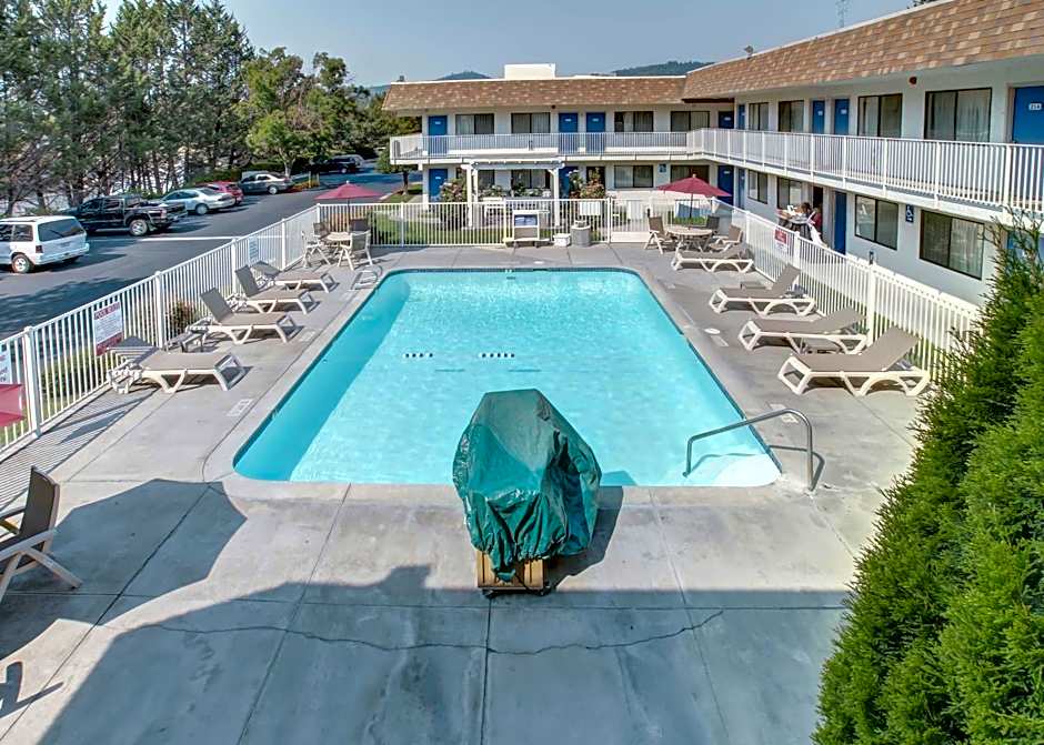Motel 6-Grants Pass, OR