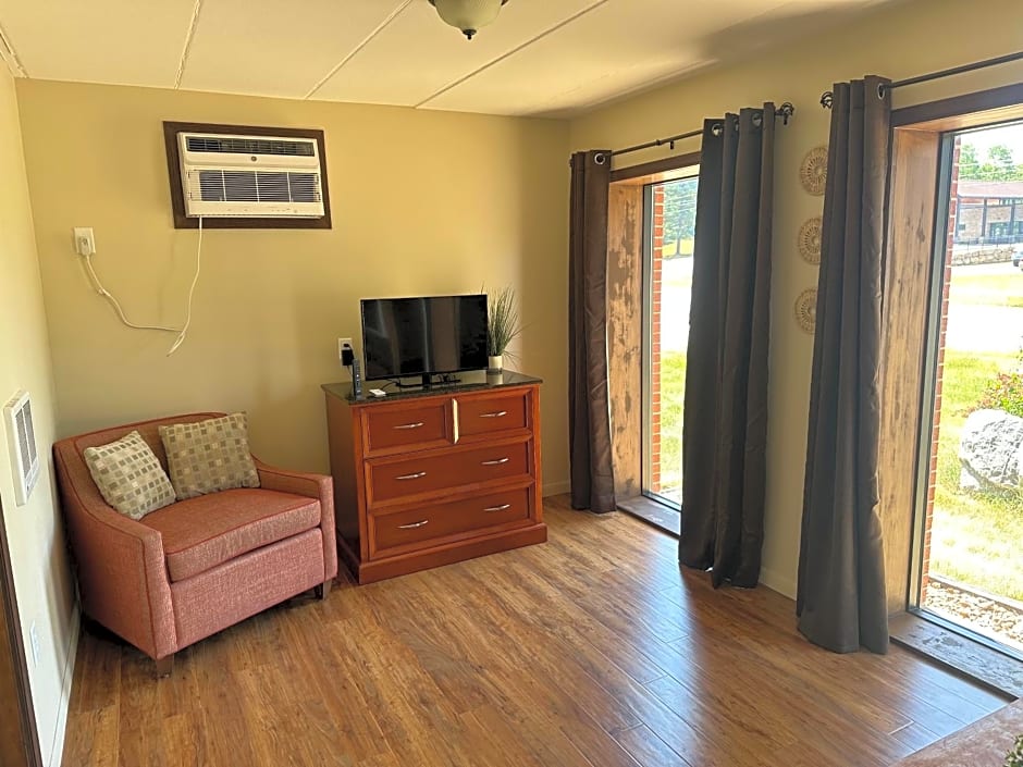 All Star Inn & Suites
