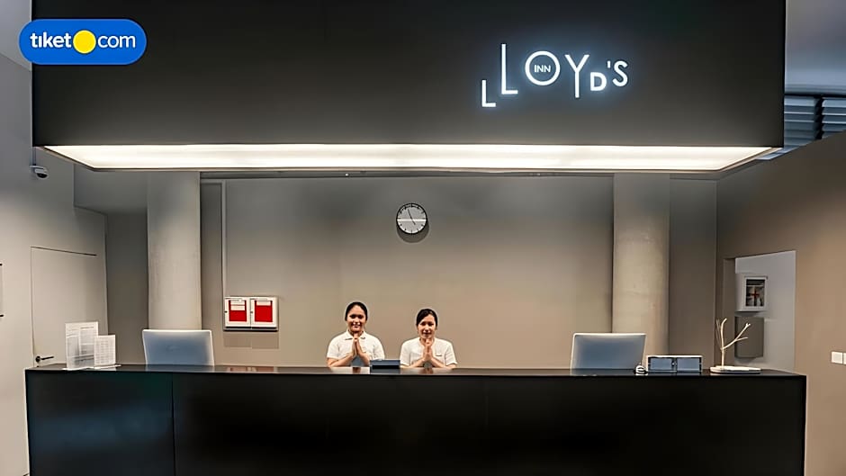 Lloyd's Inn Bali