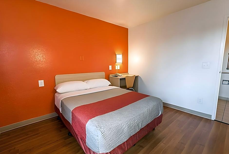 Motel 6-Mcallen, TX