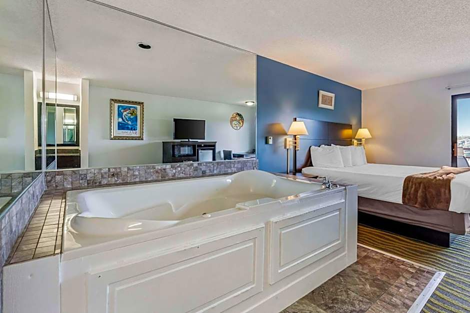 Atlantis Family Waterpark Hotel, Ascend Hotel Collection