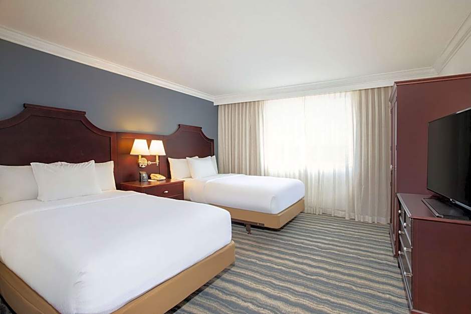 Embassy Suites By Hilton Tampa - Brandon