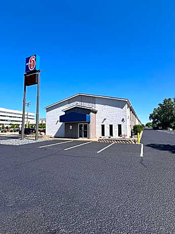 Motel 6-Eau Claire, WI