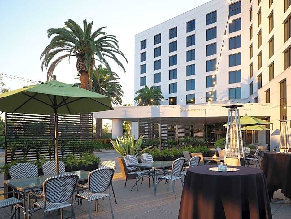 DoubleTree By Hilton Hotel Irvine-Spectrum