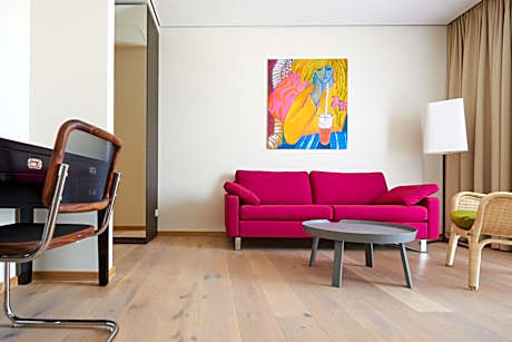 Suite for single or double use