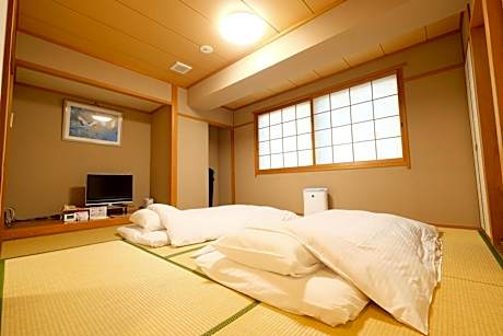 Japanese-Style Room