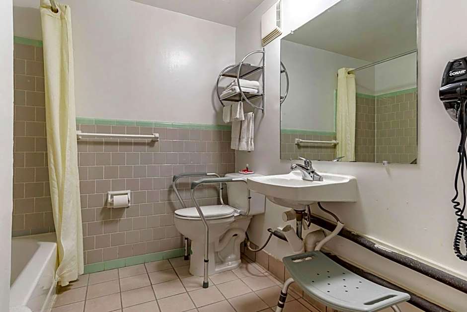 Econo Lodge Tallahassee Downtown - University