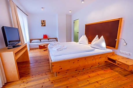 Large Double Room