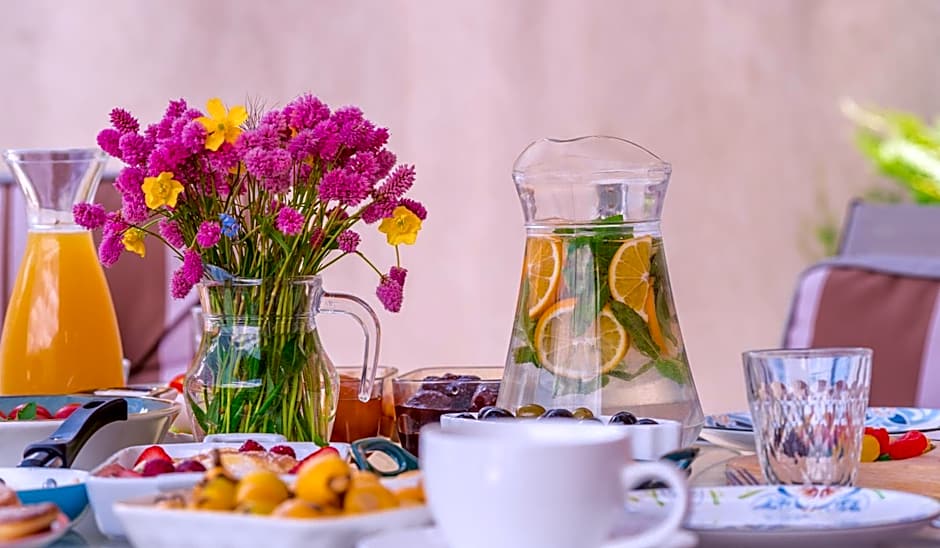 OISHE Boutique Hotel