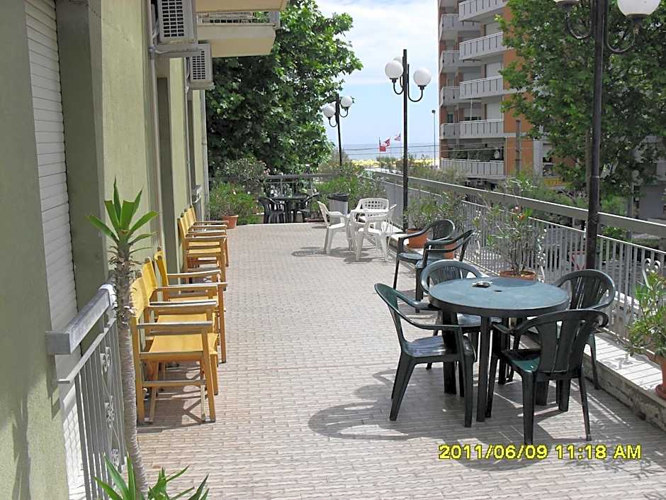 Consul Hotel