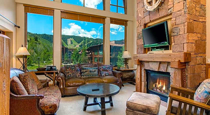 Lodges At Deer Valley