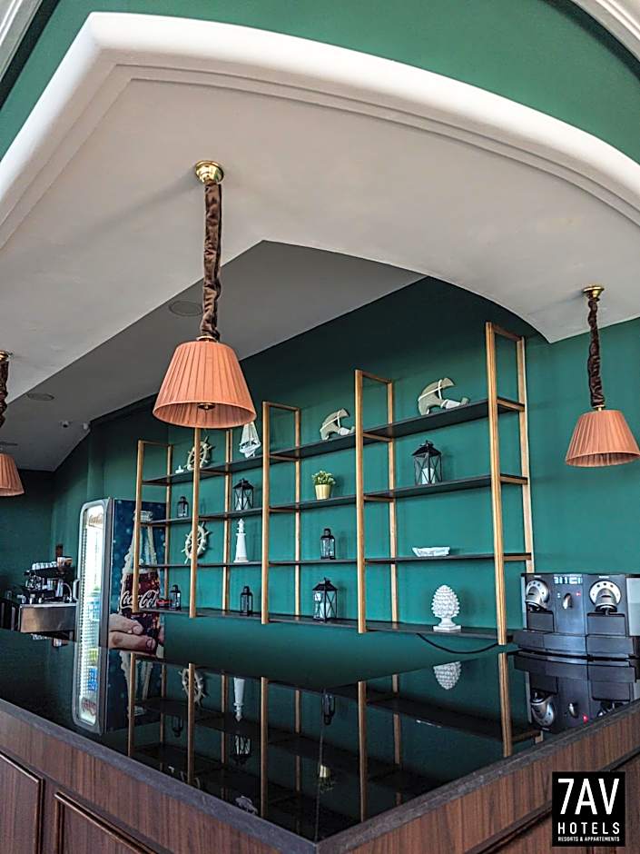 L'escale Appart-hôtel By 7AV HOTELS