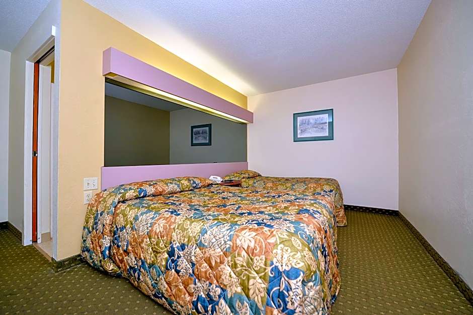Americas Best Value Inn - East Syracuse