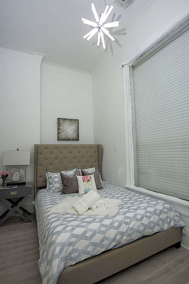 Amazing 7 BR - Next to Frenchman St