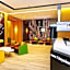 7 Days Premium Jingjiang Fuhai New World Automobile Terminal Branch