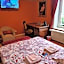 Château Lambert Moulinsart Hotel, shuttle airport, long term parking, snooker, large terrasse, dinner, breakfast