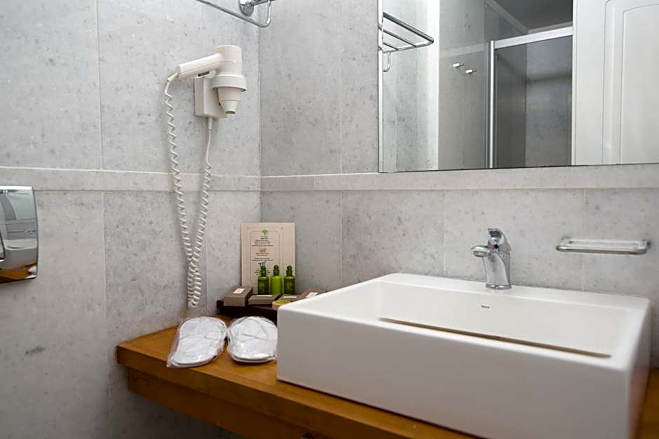 Antinea Suites Hotel & Spa