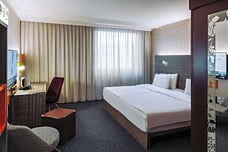 Penta Plus King Room