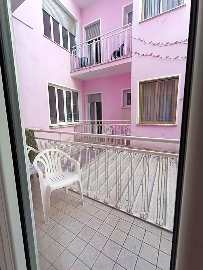 HOTEL VILLA ELISA