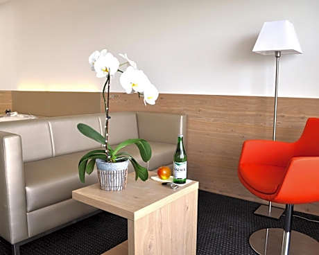 Junior Suite with Lake View
