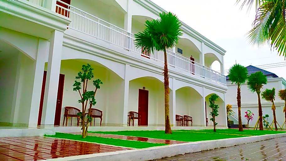 Puri Lovina Edhotel