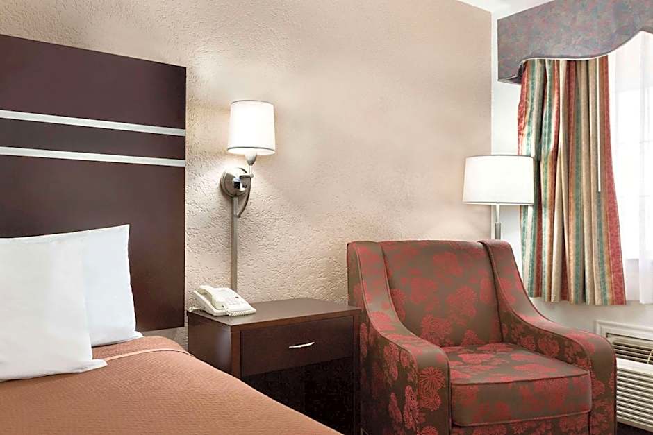 Travelodge by Wyndham Killeen/Fort Hood