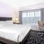 La Quinta Inn & Suites by Wyndham Rosemont/O Hare