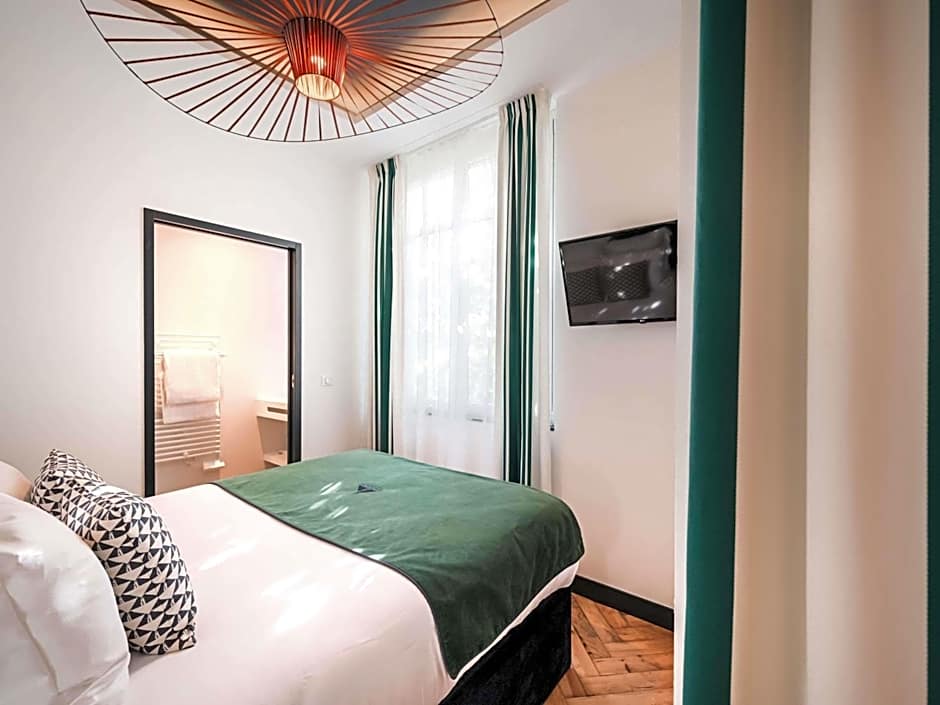 MADISON Saint Jean de Luz - Handwritten Collection