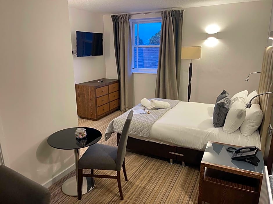 The George - Sure Hotel Collection by Best Western