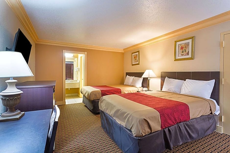 Rodeway Inn & Suites Birmingham I-59 exit 134