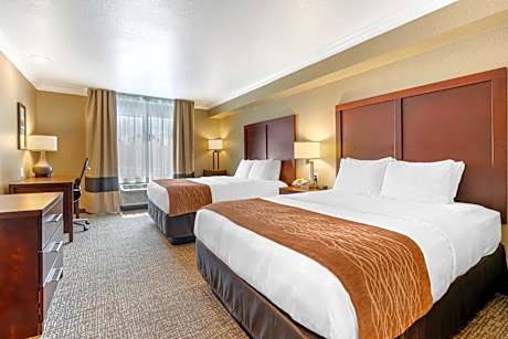 Standard Queen Room with Two Queen Beds - Non-Smoking