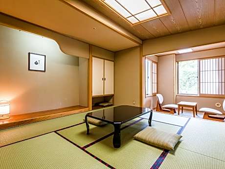 New Building Economy Japanese-Style Room with 8 Tatami, Indoor Bath, Non-Smoking