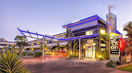 151 On London Motel & Conference Centre