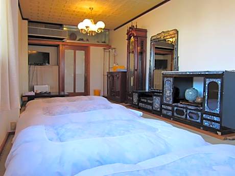 Standard Japanese-Style Family Room with Shared Bathroom - Non-Smoking