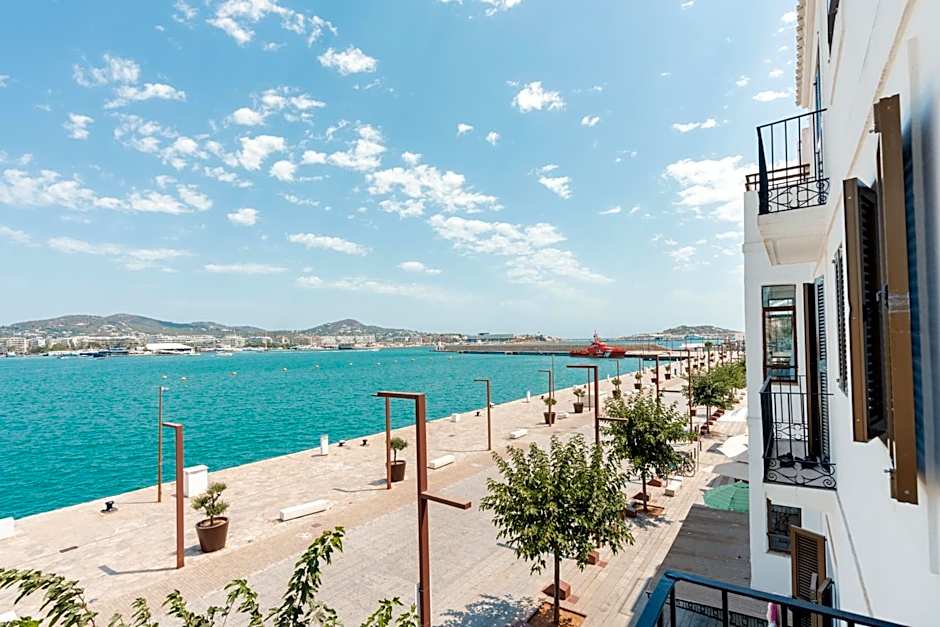 Ryans La Marina