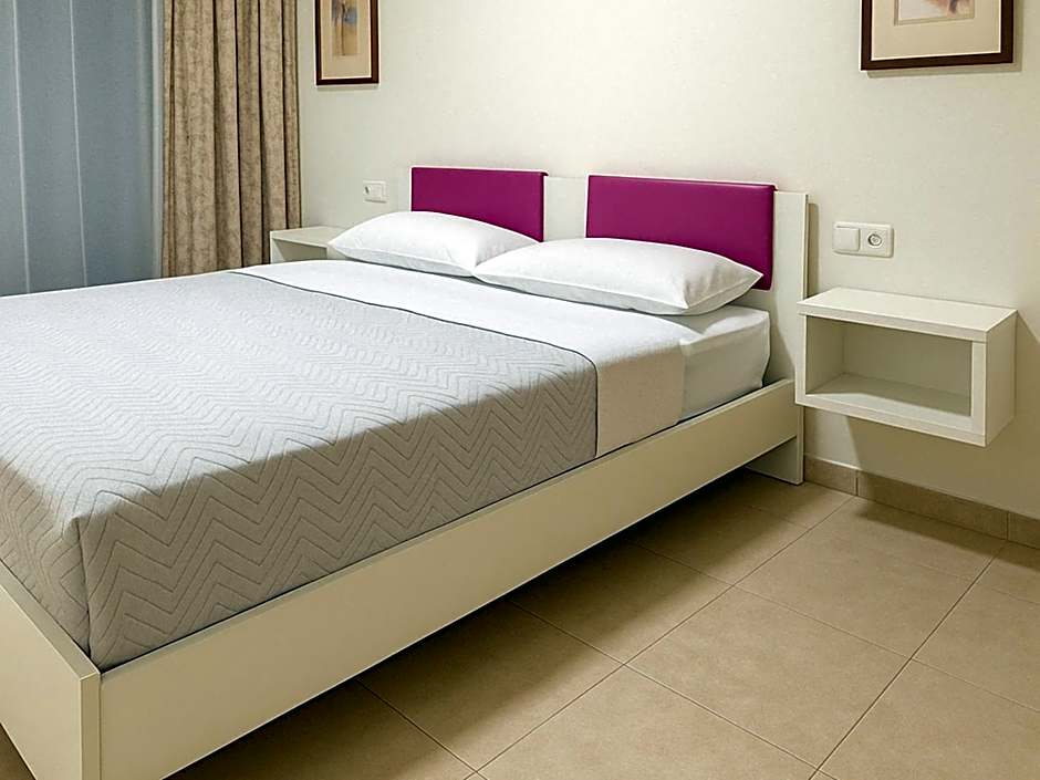 Sechi Aparthotel Marbella - Self Service