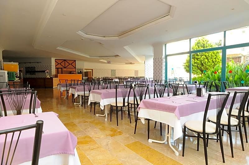 Clover Magic Park Side