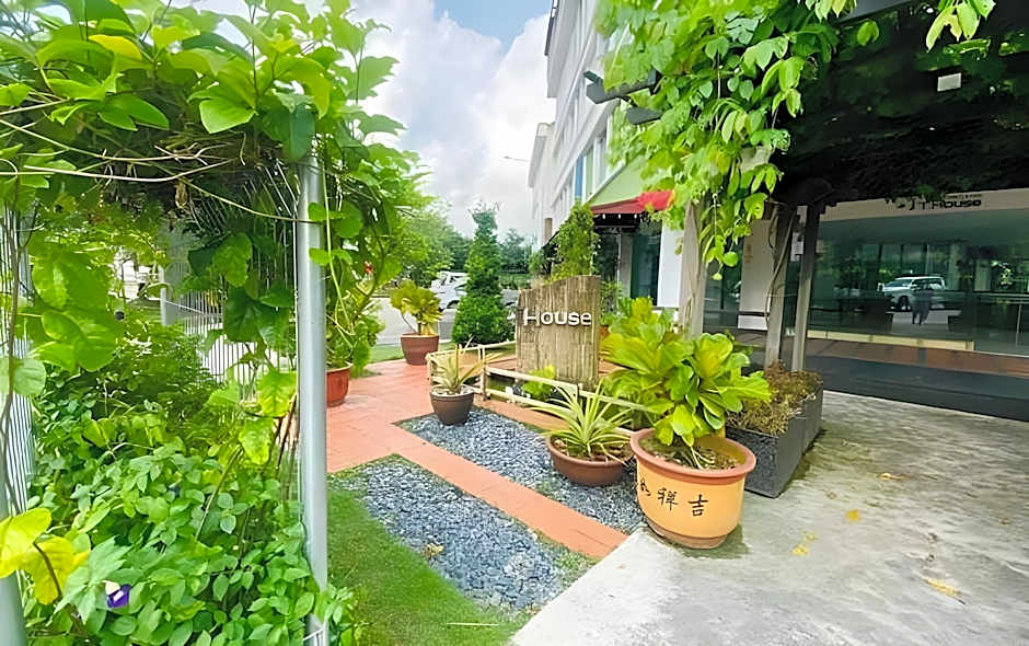 Swan Garden Hotel
