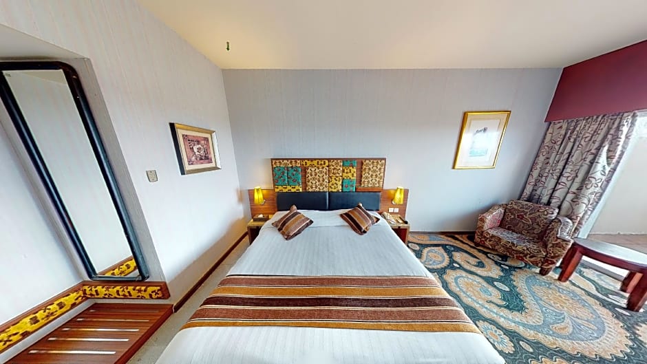 Crown Vista Batam Hotel