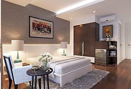 Deluxe Double Room - Airport Transfer Included